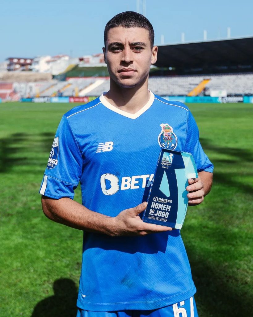 A27A789D-495A-4610-8BF8-3A1AA25E40B5