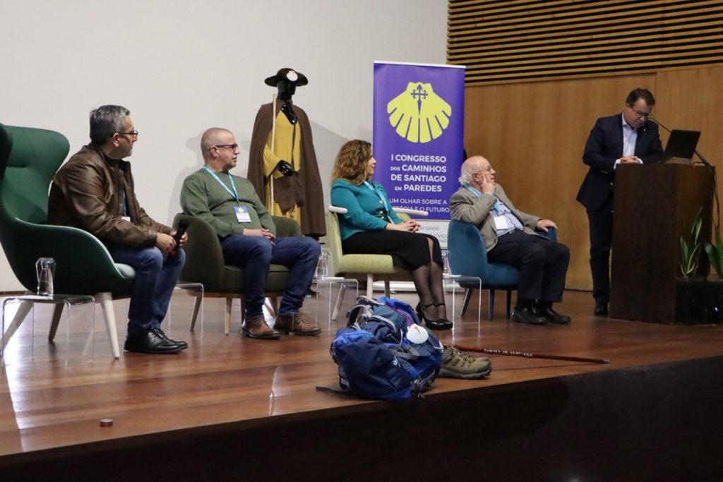 DFD1035B-89B3-4E1C-958E-54F856719677