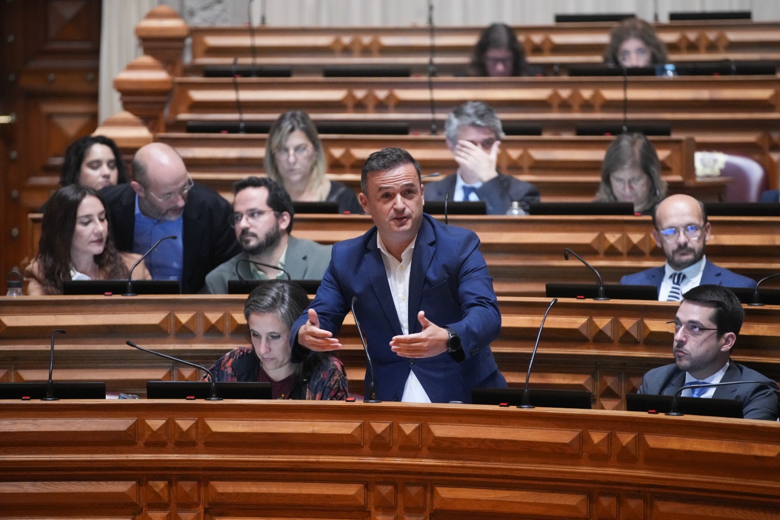 1cf97e6d-d1e2-4fdc-8e73-8642e8a22fd9