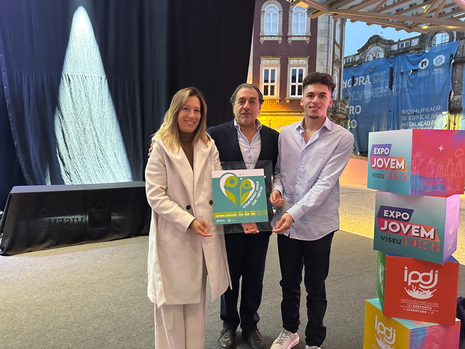 c4f56ac2-dd17-43ca-843f-f7a730f6ecc9