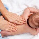 O poder do toque: como a massagem infantil pode ajudar o seu bebé a crescer mais tranquilo